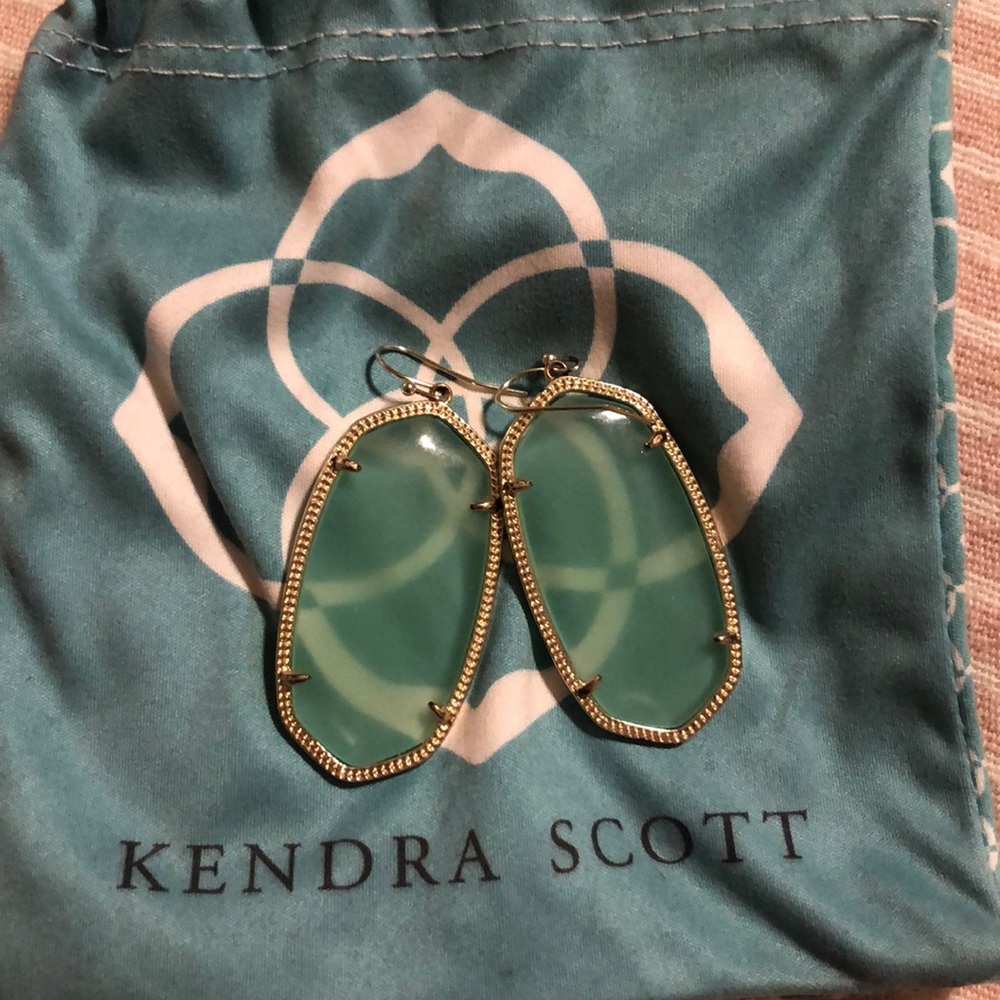 Kendra Scott Danielle Earrings
